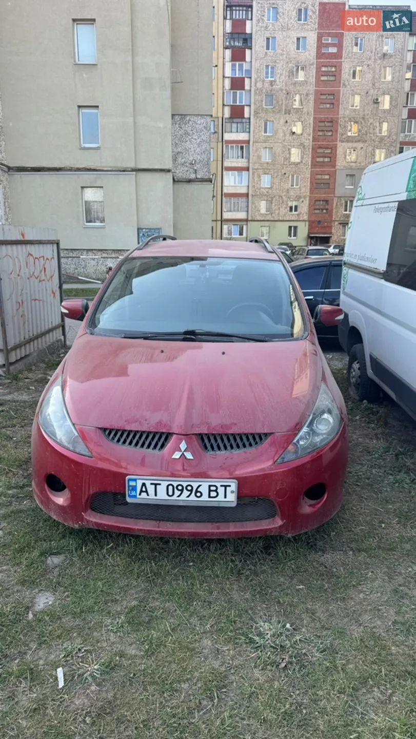 Mitsubishi Grandis 2006