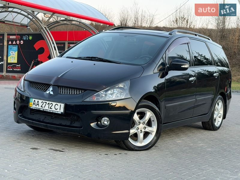Mitsubishi Grandis 2007