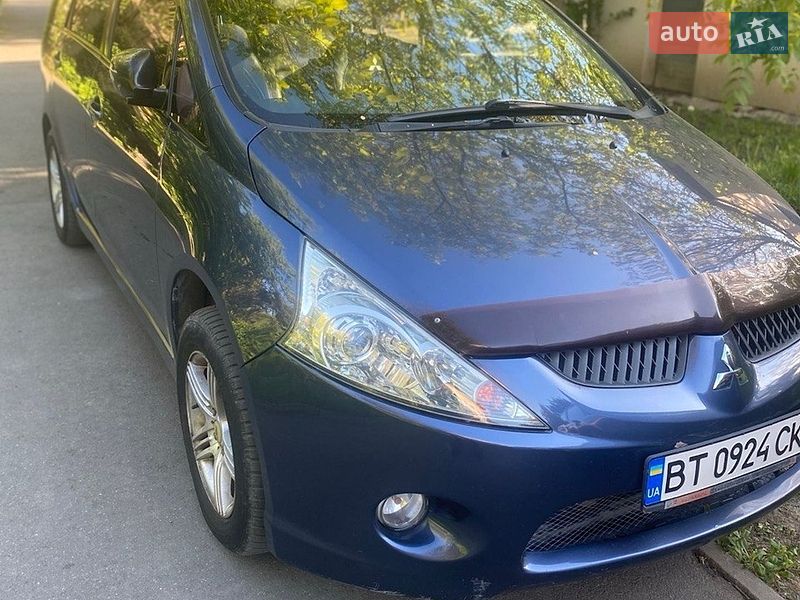 Mitsubishi Grandis 2008