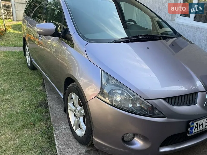 Mitsubishi Grandis