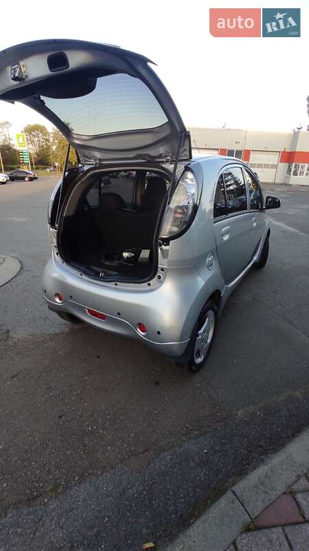Хетчбек Mitsubishi i-MiEV 2014 в Львові