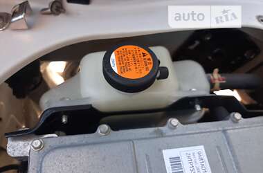 Хэтчбек Mitsubishi i-MiEV 2014 в 