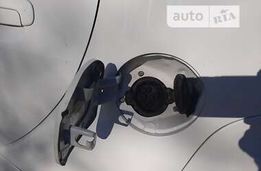 Хэтчбек Mitsubishi i-MiEV 2014 в 