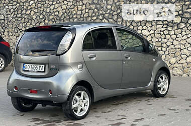 Хэтчбек Mitsubishi i-MiEV 2011 в Волочиске