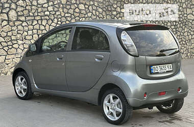 Хэтчбек Mitsubishi i-MiEV 2011 в Волочиске