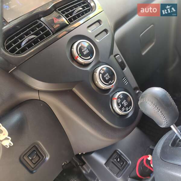 Хэтчбек Mitsubishi i-MiEV 2015 в Хмельницком