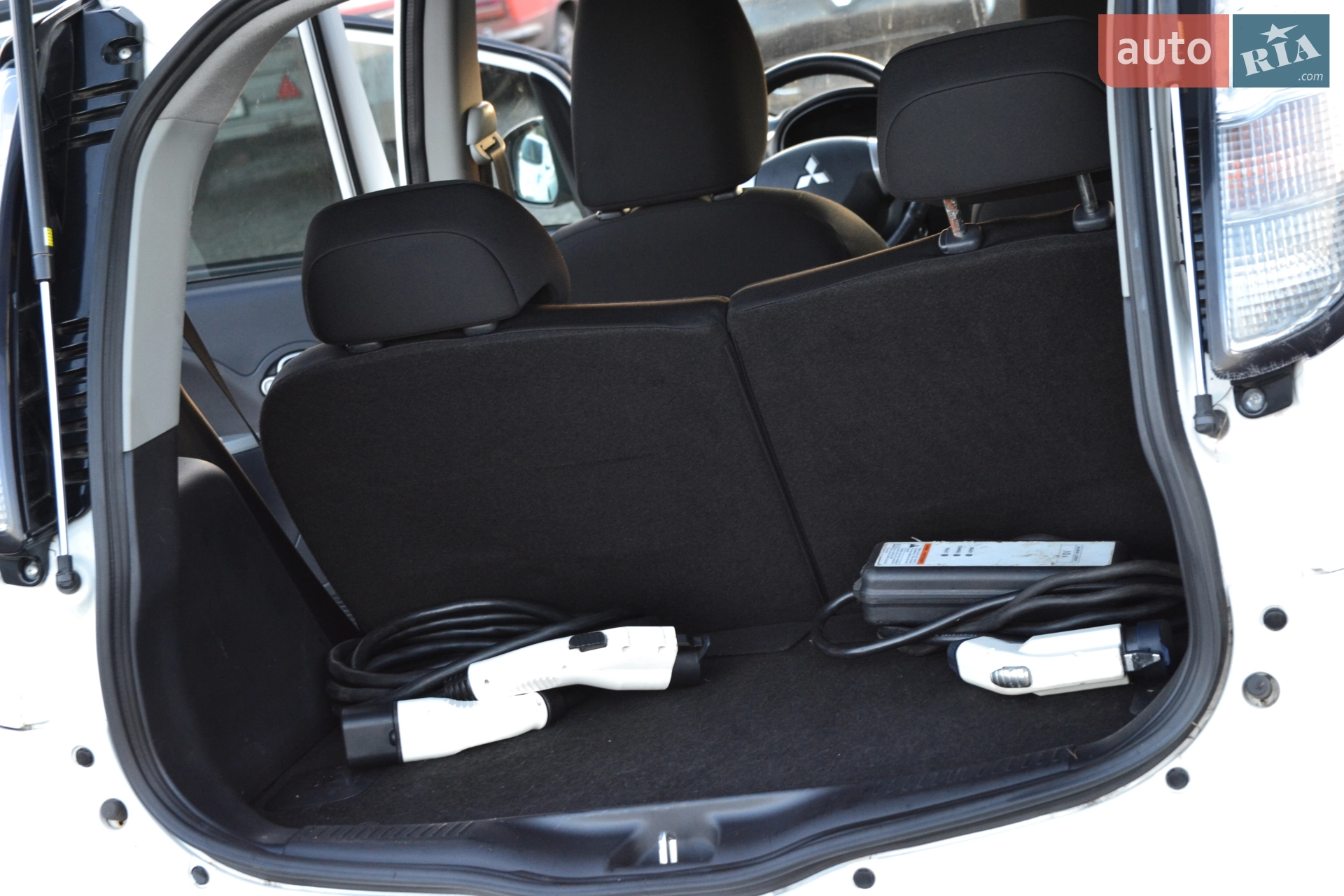 2011 Mitsubishi i-MiEV - мініатюра 17