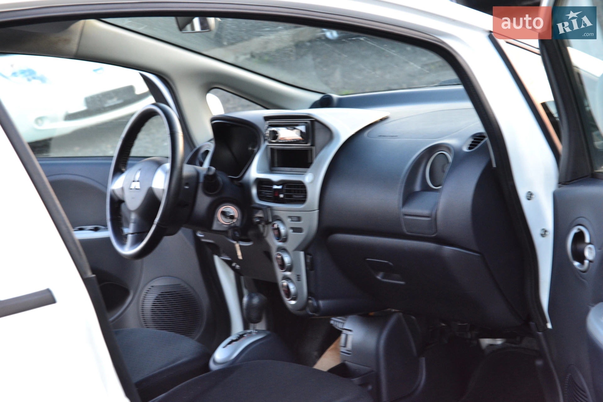 2011 Mitsubishi i-MiEV - мініатюра 20