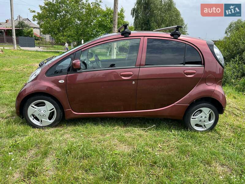 Хэтчбек Mitsubishi i-MiEV 2014 в Луцке