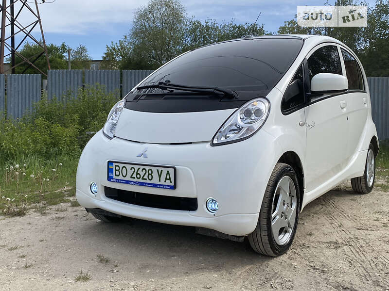 Хэтчбек Mitsubishi i-MiEV 2015 в Тернополе