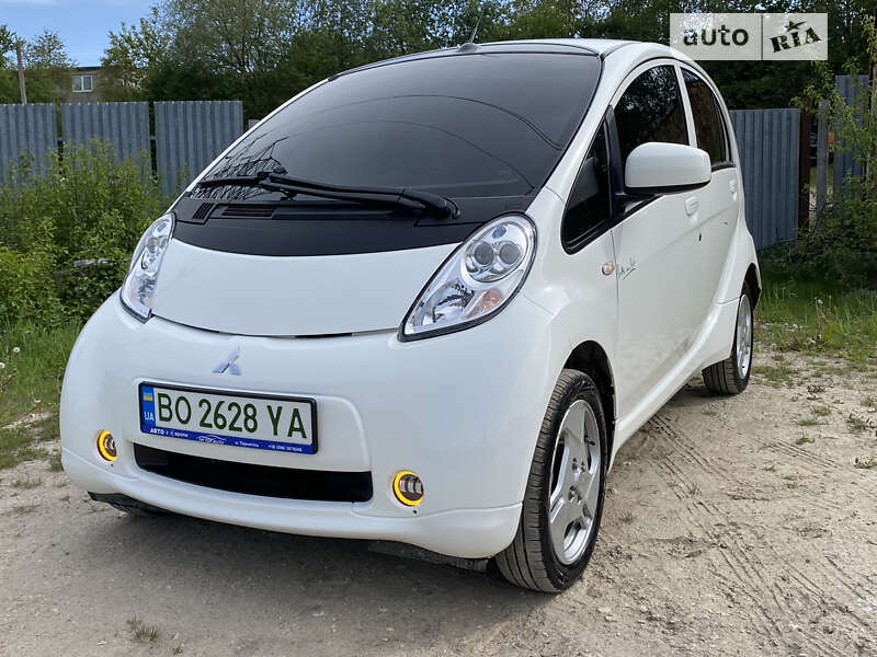 Хэтчбек Mitsubishi i-MiEV 2015 в Тернополе