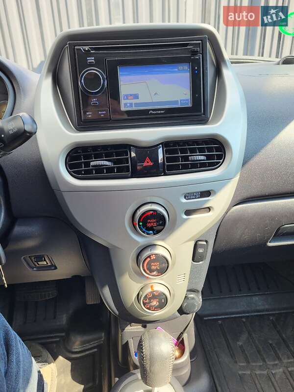 Хэтчбек Mitsubishi i-MiEV 2011 в Ровно