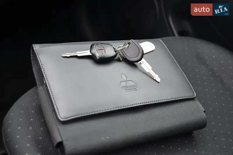 Хэтчбек Mitsubishi i-MiEV 2012 в Луцке документ