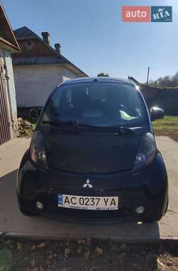 Хетчбек Mitsubishi i-MiEV 2011 в Цумані