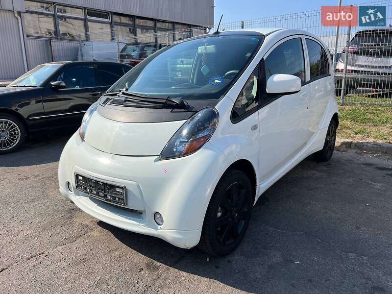 Хэтчбек Mitsubishi i-MiEV 2012 в Киеве