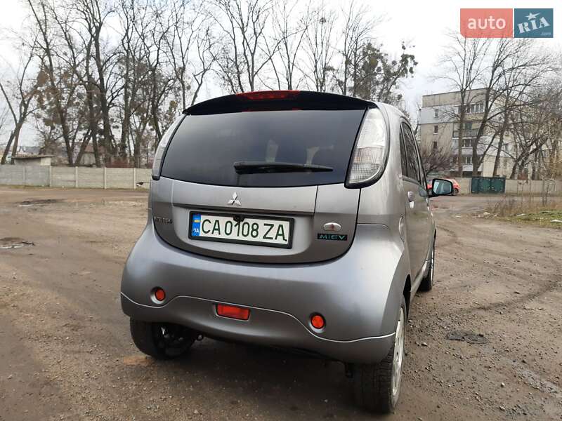 Хэтчбек Mitsubishi i-MiEV 2011 в Черкассах