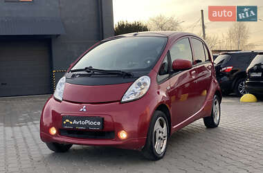 Хэтчбек Mitsubishi i-MiEV 2013 в 