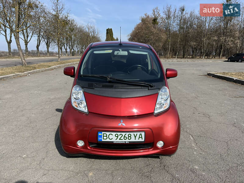 Хэтчбек Mitsubishi i-MiEV 2015 в Владимире