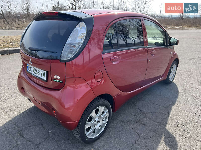 Хэтчбек Mitsubishi i-MiEV 2015 в Владимире