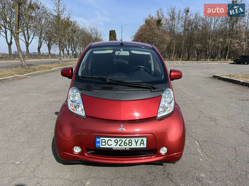 Хэтчбек Mitsubishi i-MiEV 2015 в Владимире