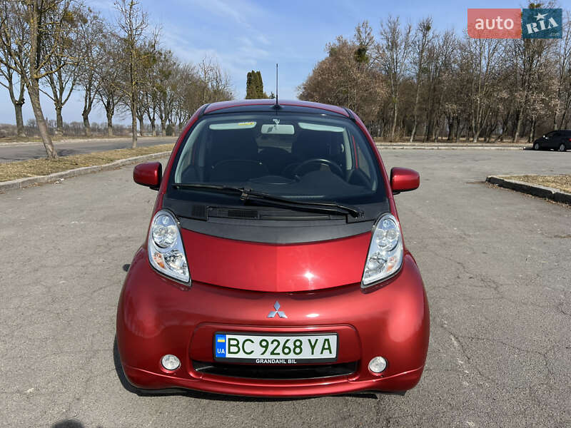 Хэтчбек Mitsubishi i-MiEV 2015 в Владимире
