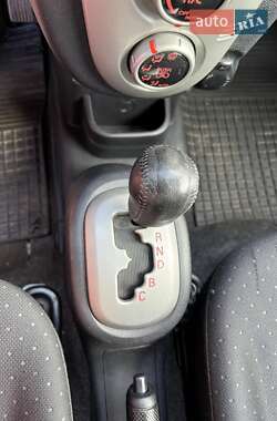 Хэтчбек Mitsubishi i-MiEV 2011 в 