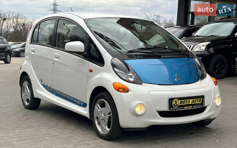 Хетчбек Mitsubishi i-MiEV 2012 в Чернівцях