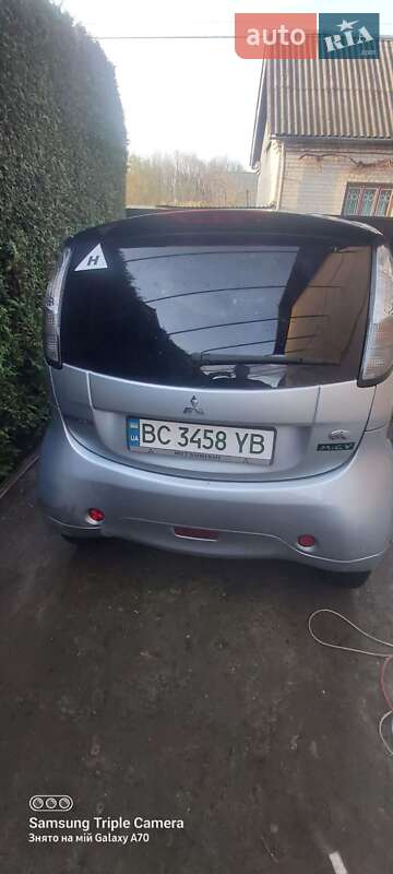 Хетчбек Mitsubishi i-MiEV 2015 в Львові