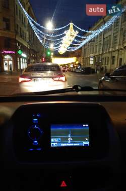 Хэтчбек Mitsubishi i-MiEV 2011 в 