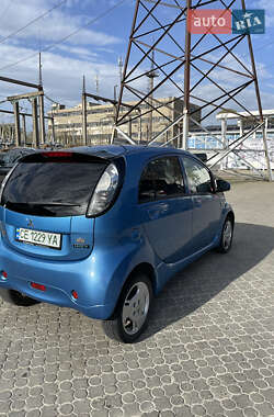 Хэтчбек Mitsubishi i-MiEV 2012 в 