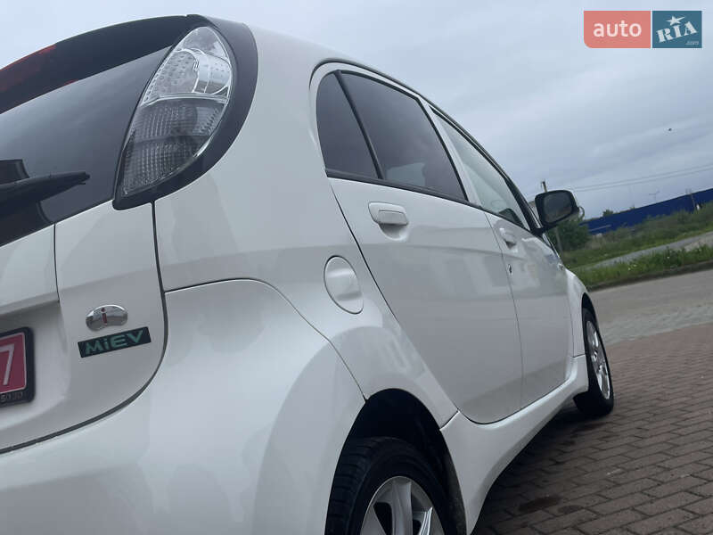 Хетчбек Mitsubishi i-MiEV 2015 в Дрогобичі