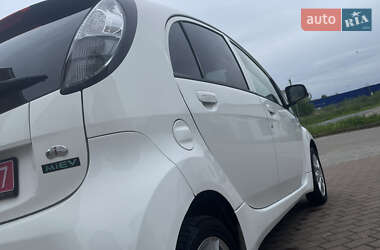 Хетчбек Mitsubishi i-MiEV 2015 в 