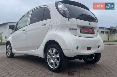 Хетчбек Mitsubishi i-MiEV 2015 в 