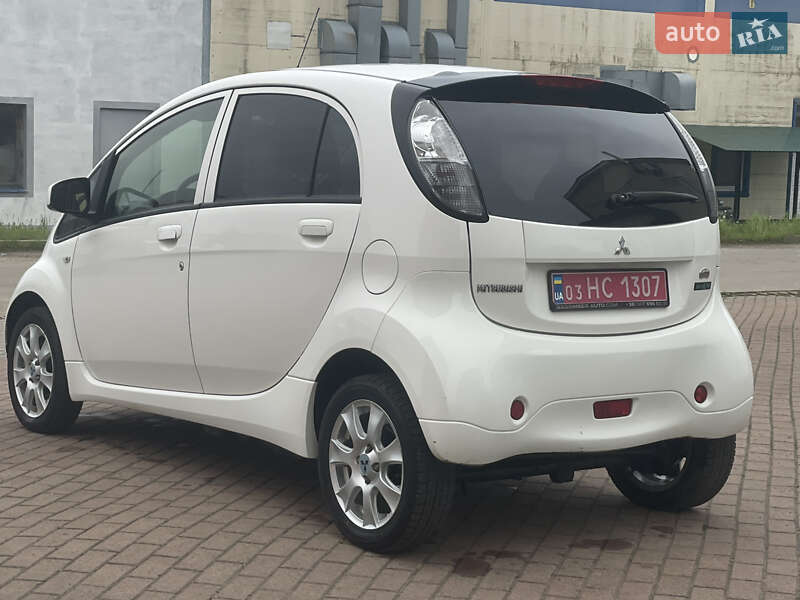 Хетчбек Mitsubishi i-MiEV 2015 в Дрогобичі