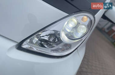 Хетчбек Mitsubishi i-MiEV 2015 в 
