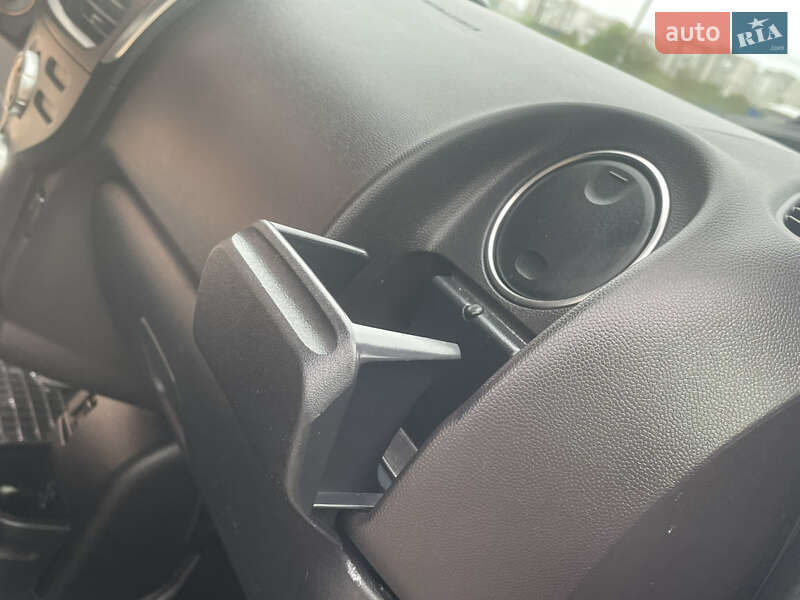 Хетчбек Mitsubishi i-MiEV 2015 в Дрогобичі