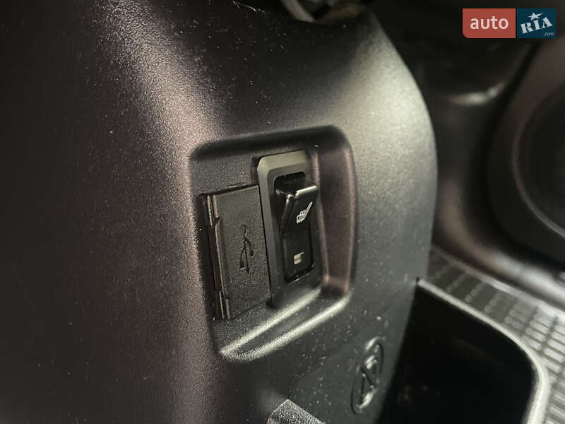 Хетчбек Mitsubishi i-MiEV 2015 в Дрогобичі