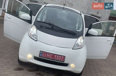 Хетчбек Mitsubishi i-MiEV 2015 в 