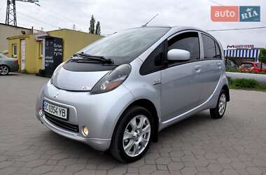 Хэтчбек Mitsubishi i-MiEV 2011 в 