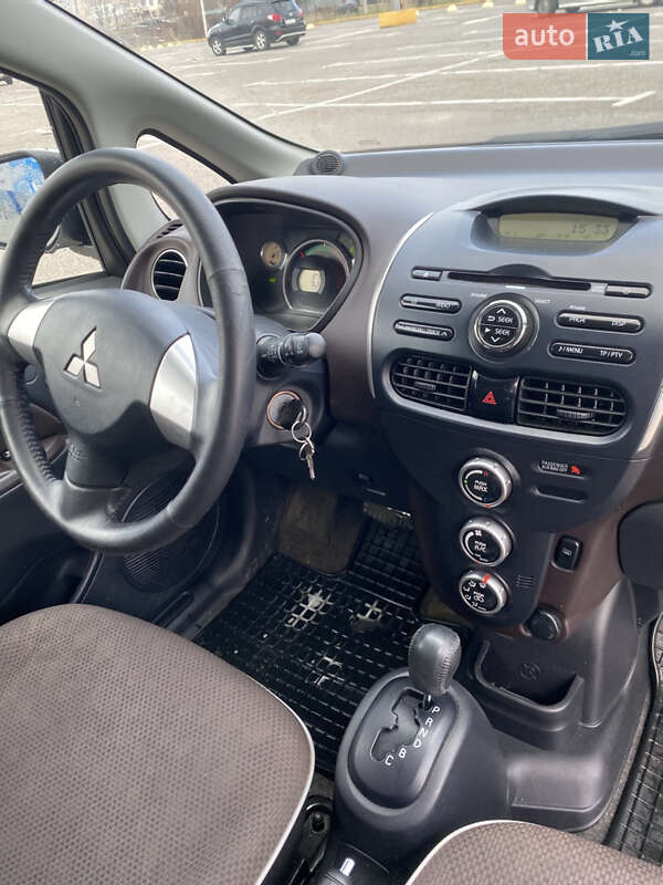 Хэтчбек Mitsubishi i-MiEV 2011 в Черновцах