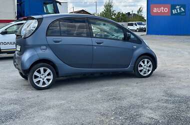 Хэтчбек Mitsubishi i-MiEV 2012 в 