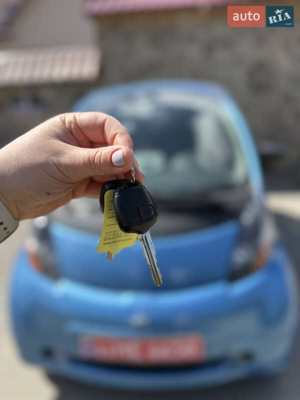 Хетчбек Mitsubishi i-MiEV 2011 в Чернівцях