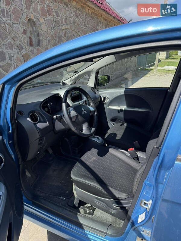 Хетчбек Mitsubishi i-MiEV 2011 в Чернівцях