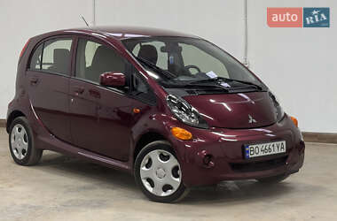Хэтчбек Mitsubishi i-MiEV 2012 в 
