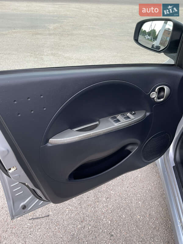 Хэтчбек Mitsubishi i-MiEV 2011 в Мироновке