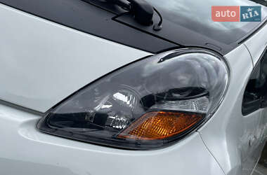 Хетчбек Mitsubishi i-MiEV 2011 в 