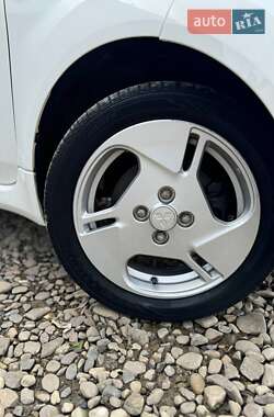 Хетчбек Mitsubishi i-MiEV 2012 в 