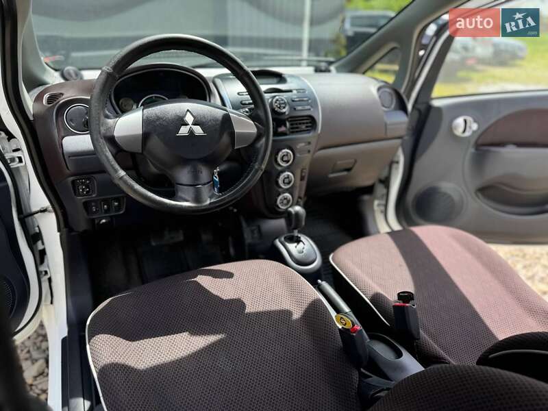 Хэтчбек Mitsubishi i-MiEV 2012 в Трускавце фото 21 Хэтчбек Mitsubishi i-MiEV 2012 в Трускавце