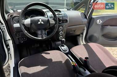 Хетчбек Mitsubishi i-MiEV 2012 в 