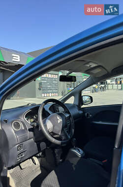 Хетчбек Mitsubishi i-MiEV 2010 в 